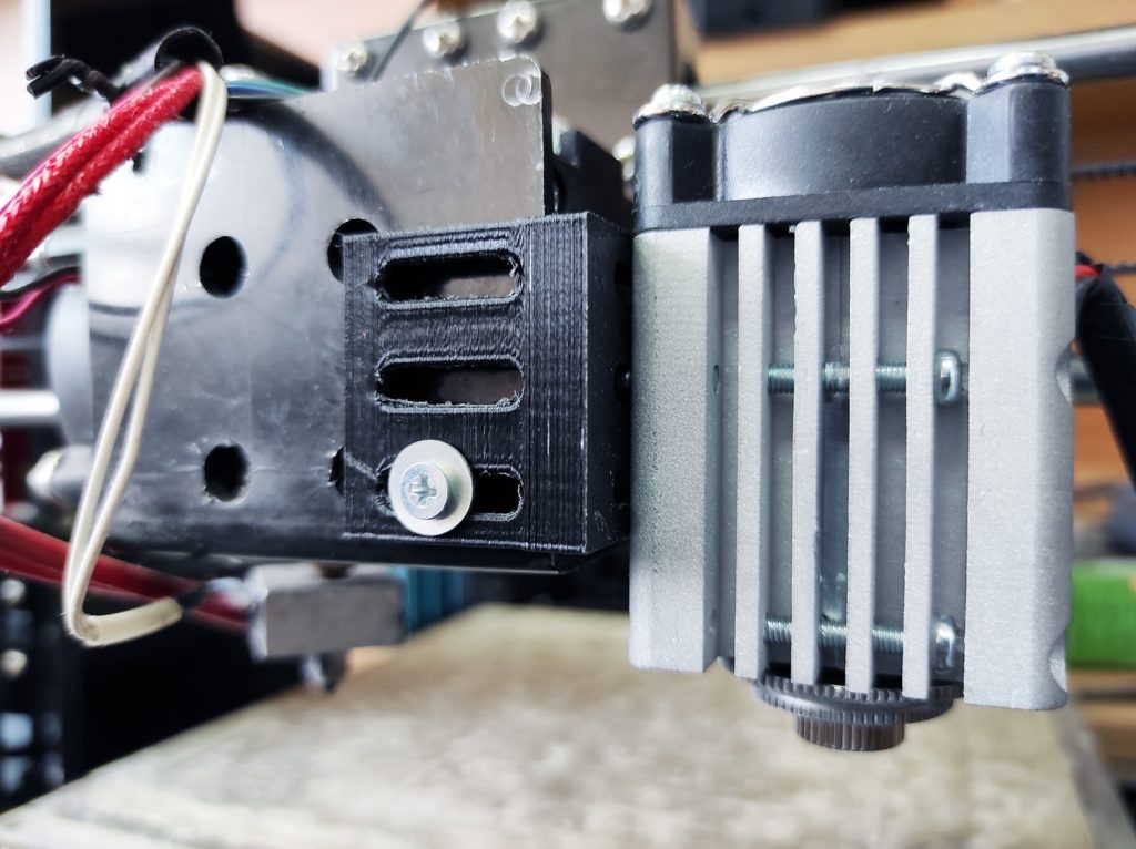 5-5.5-5.6 watt (5000 - 5500 - 5600 mW) diode laser attachment (improvement) for any 3D printer and CNC router. Laser cutting / engraving instrument