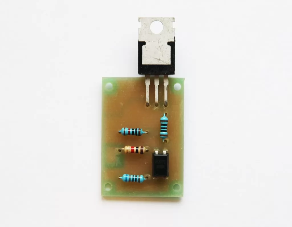 About Endurance MO1 PCB. The driver board to run the laser from external power supply.